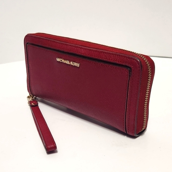 Michael Kors travel large Wristlet bag - Picture 1 of 11
